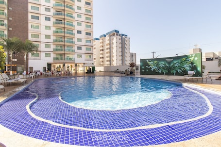 Basic Apartment | Pool