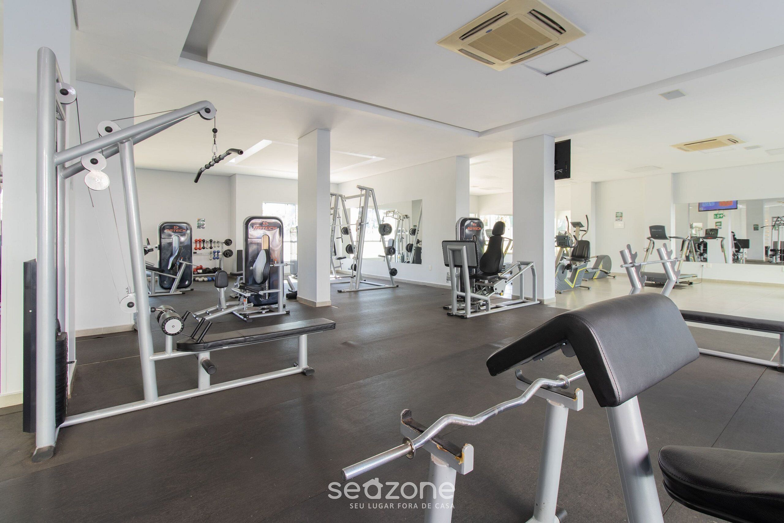 Apartamento básico | Sala de fitness