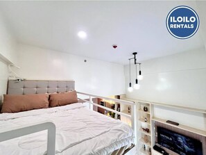 Condo, 1 Bedroom, Accessible, Smoking
