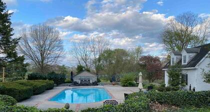 Guest Home on Historic Horse Farm