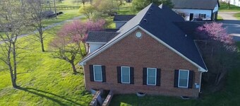 Guest Home on Historic Horse Farm