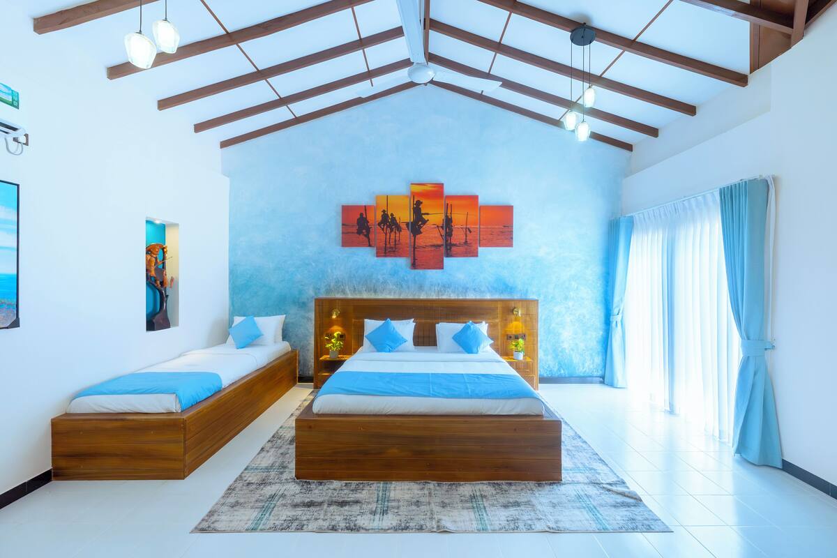 Deluxe Triple Room | In-room safe, free WiFi