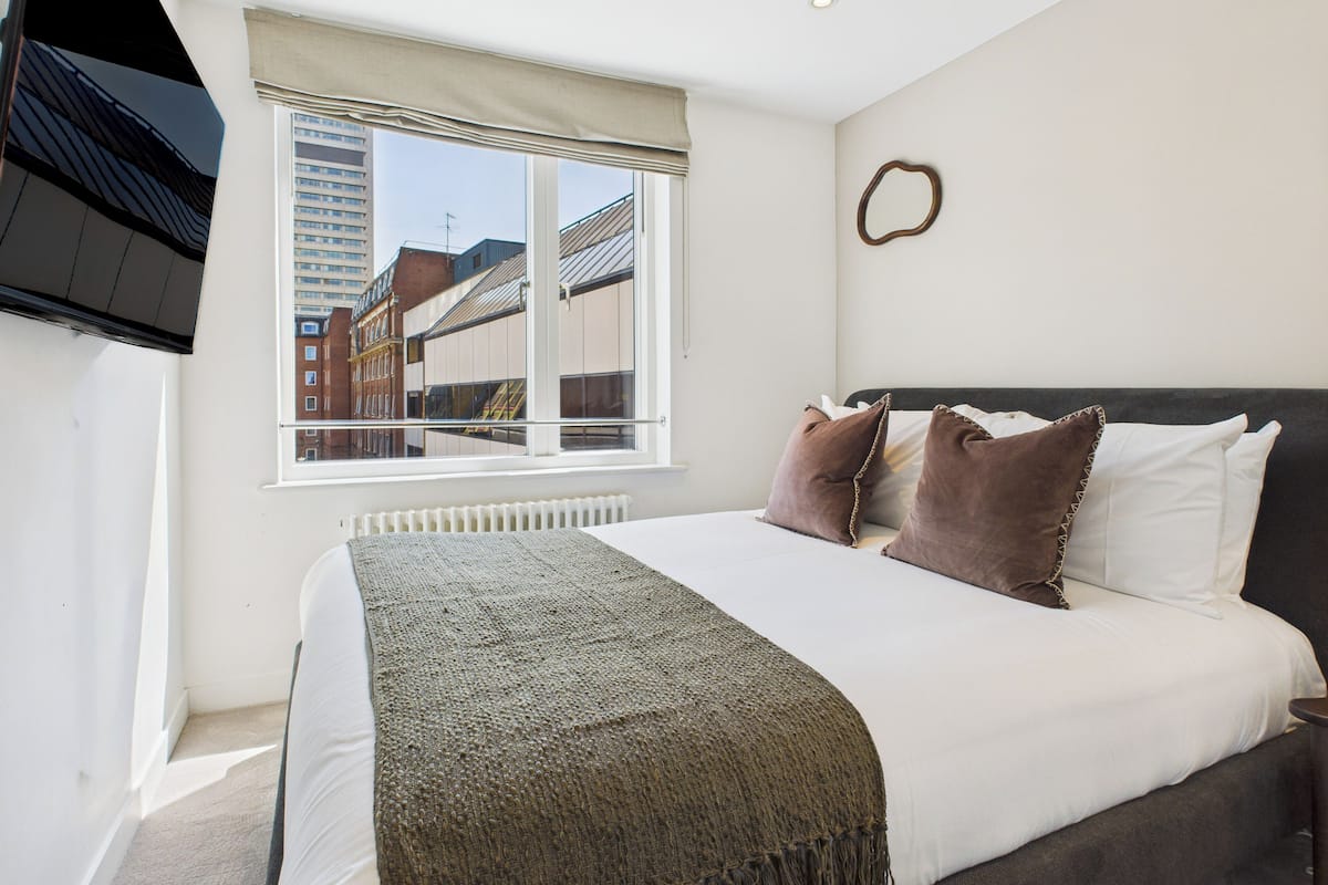 Apartament Deluxe, 2 dormitoris | Escriptori i espai de treball apte per a portàtils