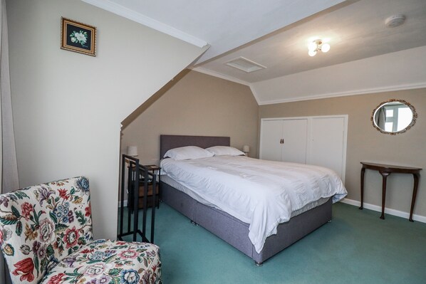 Interior - Pipers (Newquay)