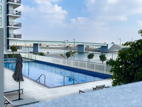 Luxury Retreat 1BDR Yas Island Premium Location