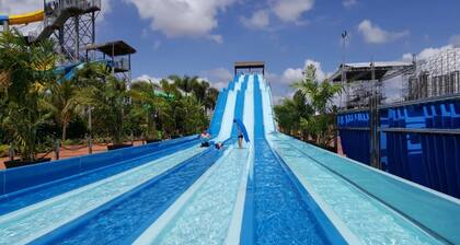 Chic 3BR KSL Desplanade 2 TVs Free Parking