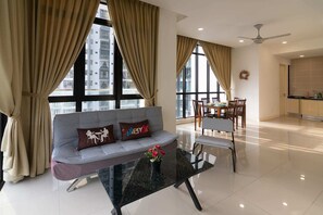 Apartment (3 Bedrooms) | Interior - Lux Dpristine 3BR Home w Views, 5mins to Legoland (Iskandar Puteri)