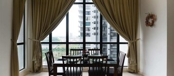 Lux Dpristine 3BR Home w Views, 5mins to Legoland