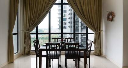 Lux Dpristine 3BR Home w Views, 5mins to Legoland