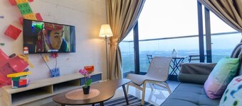 時尚2臥Dpristine 9公寓,樂高樂園旁,免費停車