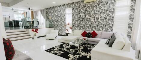 Ferienhaus (6 Bedrooms) | Fassade der Unterkunft