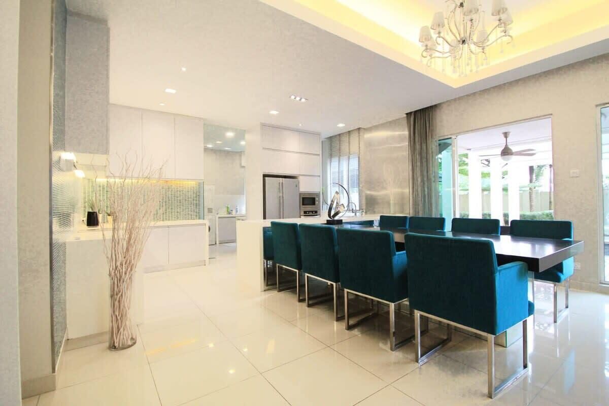 Rumah (4 Bedrooms) | Interior