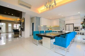Nhà (4 Bedrooms) | Nội thất