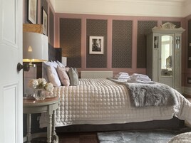 Decoración individual, mobiliario individual, wifi gratis