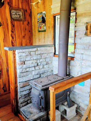 Property grounds - Hunting Cabin Rustic Handcrafted primitive sits in our unique rustic Cowboy Town (Pittsford)