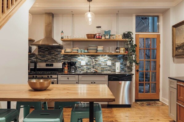 Microwave, oven, stovetop, dishwasher