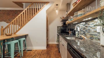 Microwave, oven, stovetop, dishwasher