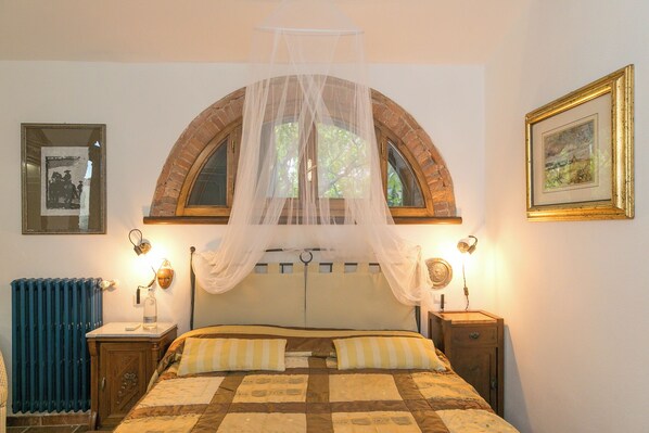 1 bedroom, iron/ironing board, free WiFi, bed sheets - Podere Isabella - Carob Apartment with pool and fenced garden (San Vincenzo)