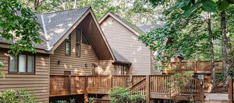 Laurelwood Hollow: Walk to Ski & Swim