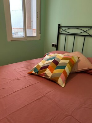 3 bedrooms, Internet, bed sheets