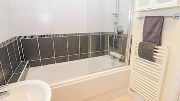 Cottage | Phòng tắm | Buồng tắm vòi sen