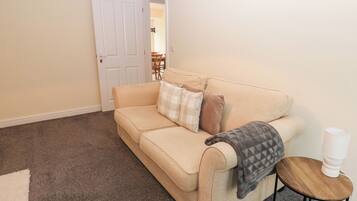 Cottage | Living area