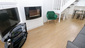 Cottage | Living area