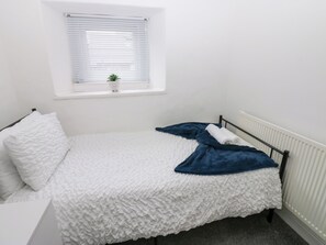 2 habitaciones, decoración personalizada y muebles diferentes 