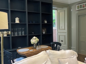 บริเวณนั่งเล่น