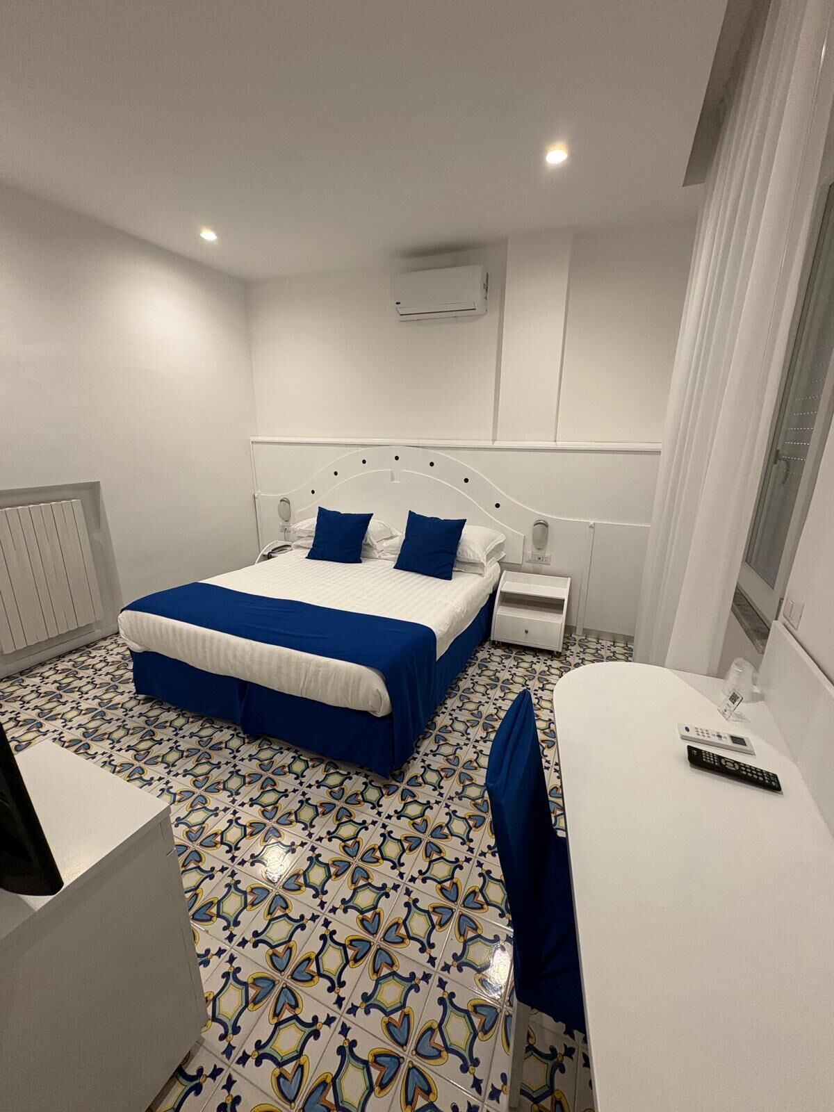 Habitación estándar doble | Caja fuerte, escritorio, wifi gratis