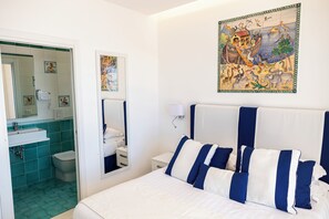 Comfort Double Room, Balcony, Sea View | In-room safe, desk, free WiFi - Hotel Bristol (Vietri sul Mare)