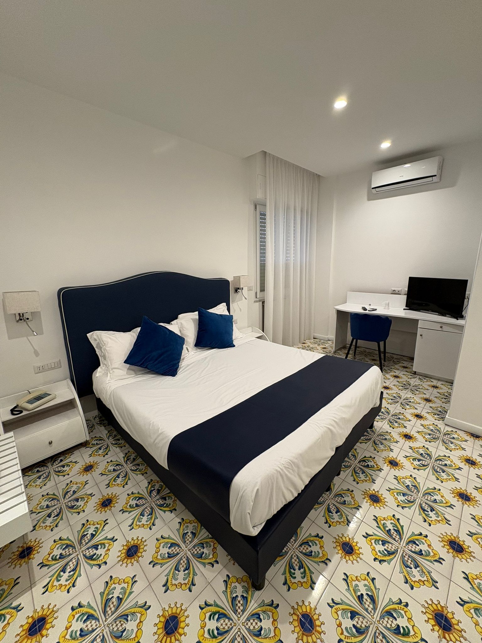 Habitación estándar doble | Caja fuerte, escritorio, wifi gratis