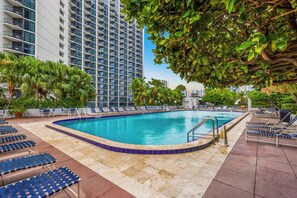 Pool - Refreshing 3 Bedroom | Miami Escape (Miami)