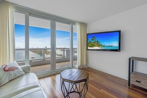 Télévision, espaces bureaux