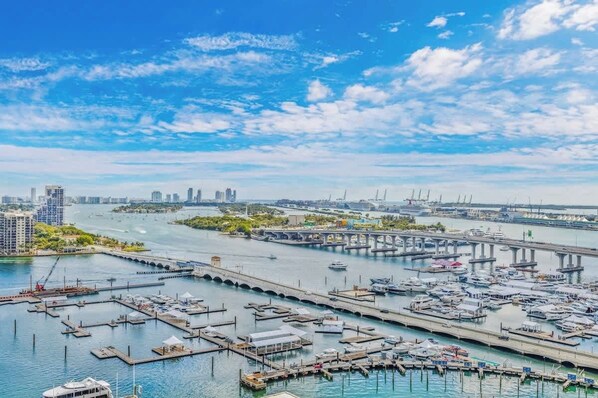 Marina/club náutico
