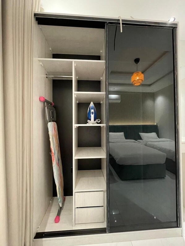 Apartment, 2 Bedrooms | Free WiFi