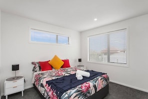 2 chambres, bureau, fer et planche à repasser, Wi-Fi