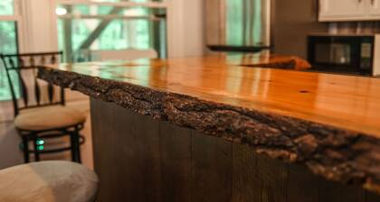 East Pinnacle Condo • Peak Retreat • Min to Lake