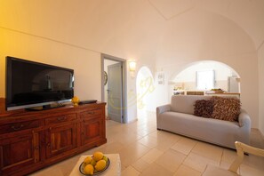 Smart-tv och eldstad