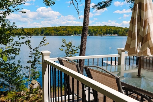 Sebago Lake Winter House • Near Windham • Family