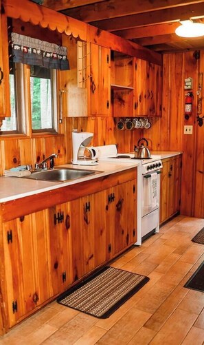 Microwave, oven, stovetop, coffee/tea maker