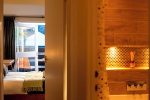 2 chambres, fer et planche à repasser, Wi-Fi gratuit, draps fournis