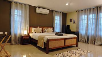 3 sovrum, internet och sÀngklÀder