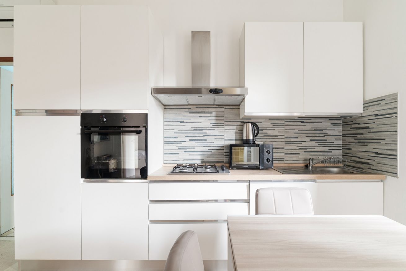 Kühlschrank, Mikrowelle, Geschirrspüler