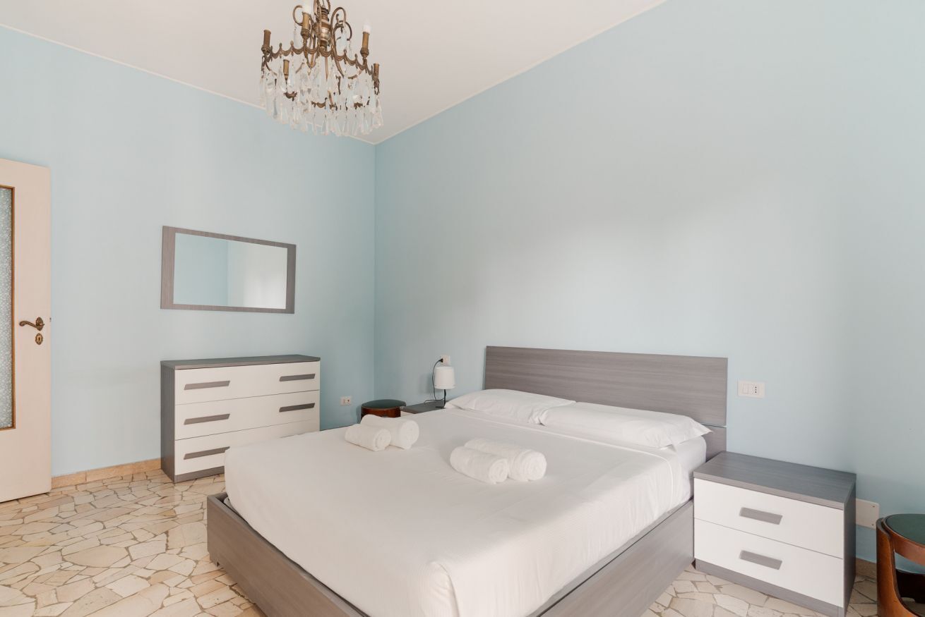 2 bedrooms, iron/ironing board