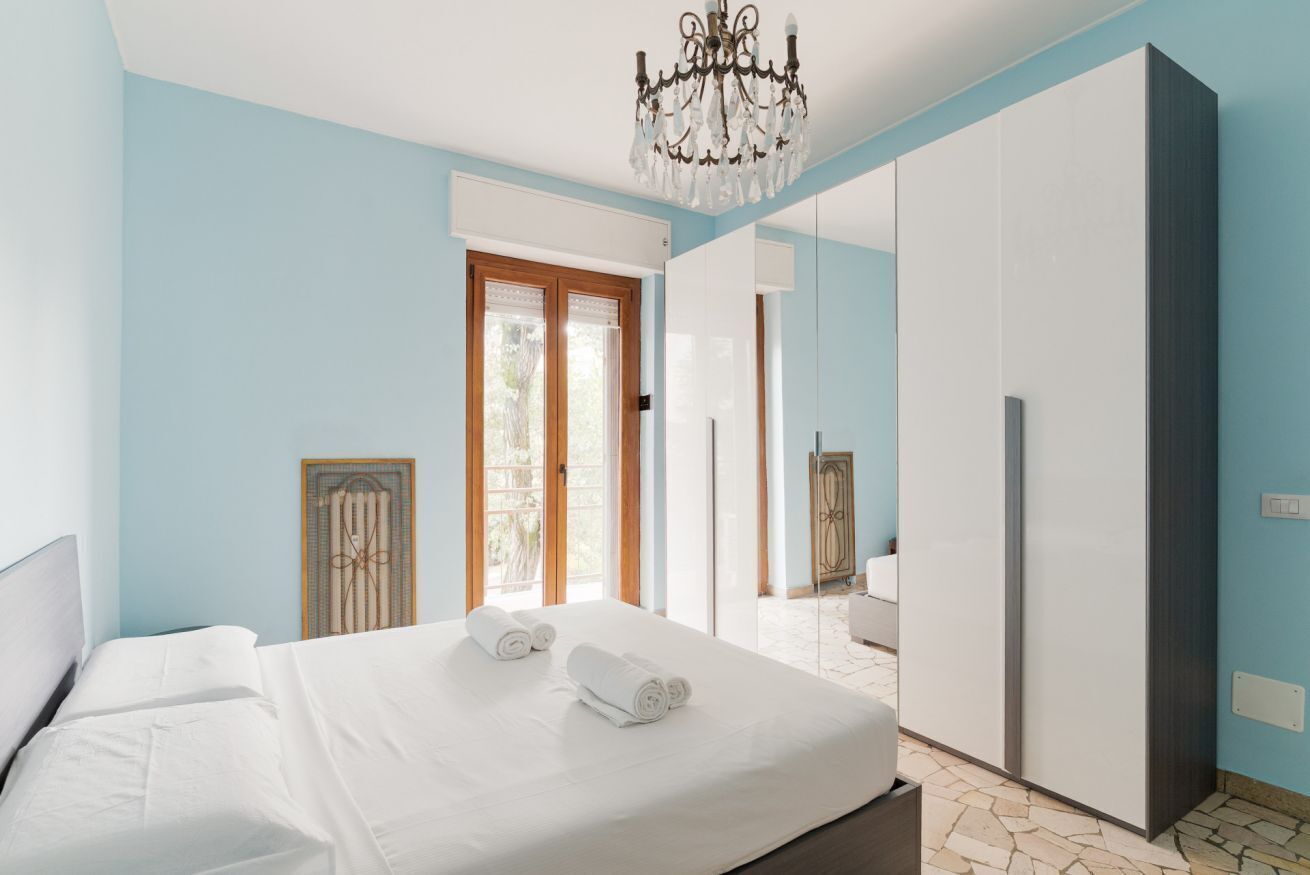 2 Schlafzimmer, Bügeleisen/Bügelbrett