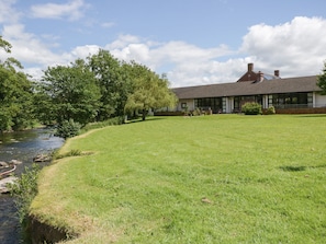 Cottage | Interior
