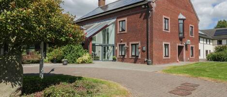 บริเวณภายนอก