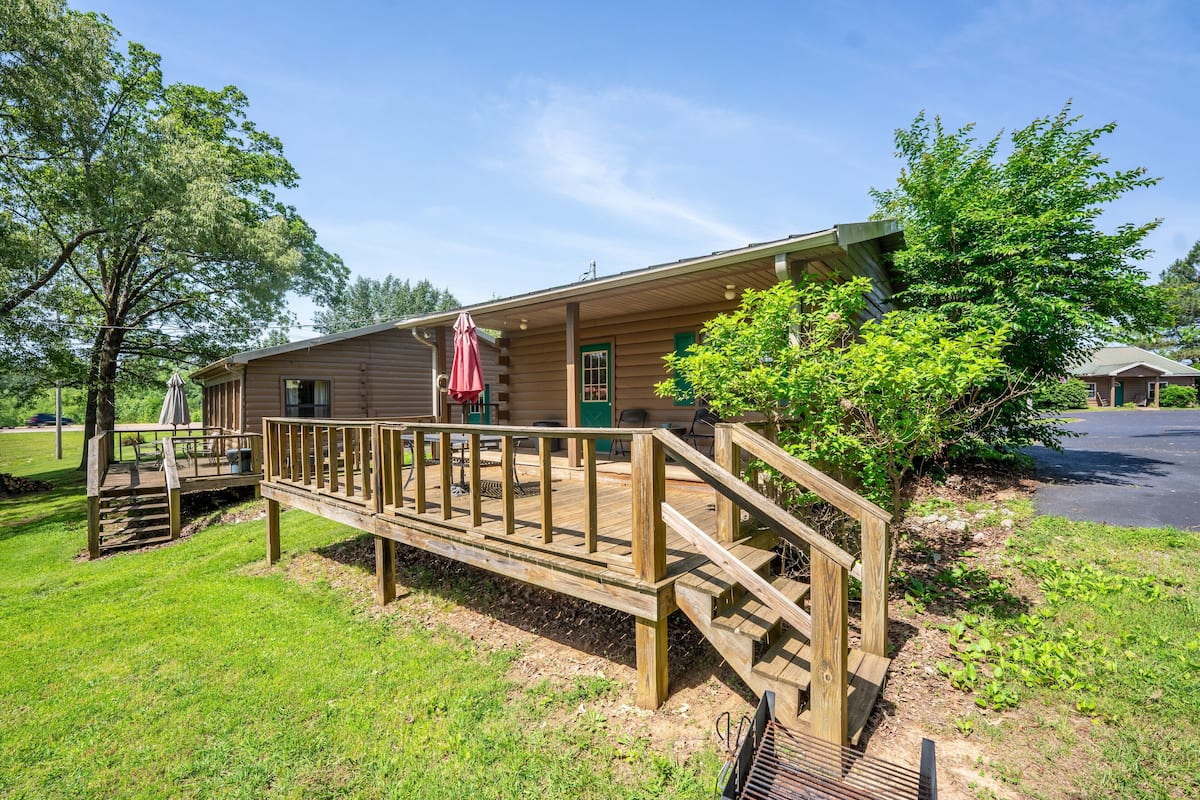 Economy Cabin, Multiple Beds, Non Smoking, Pets Allowed | Terrace/patio