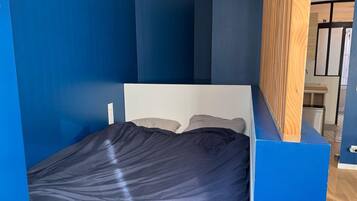 1 chambre, fer et planche Ă repasser, Wi-Fi, draps fournis
